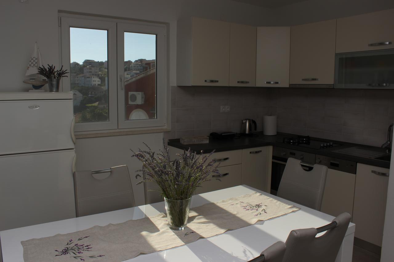 Apartmani Anna Trogir Buitenkant foto