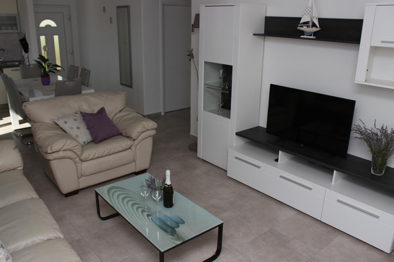 Apartmani Anna Trogir Buitenkant foto